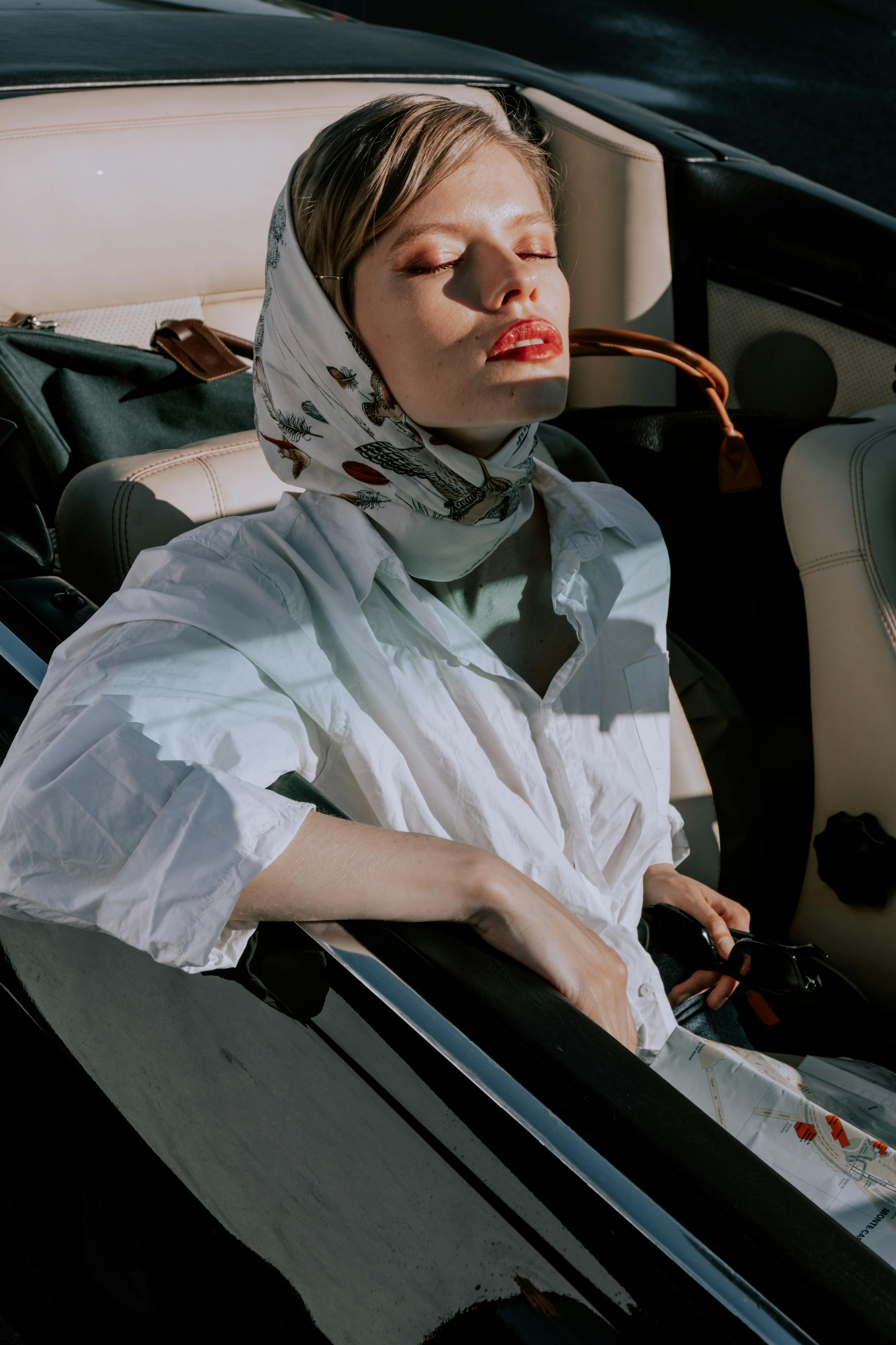 The Scarf is Back — And This Is How I’m Wearing It This Summer